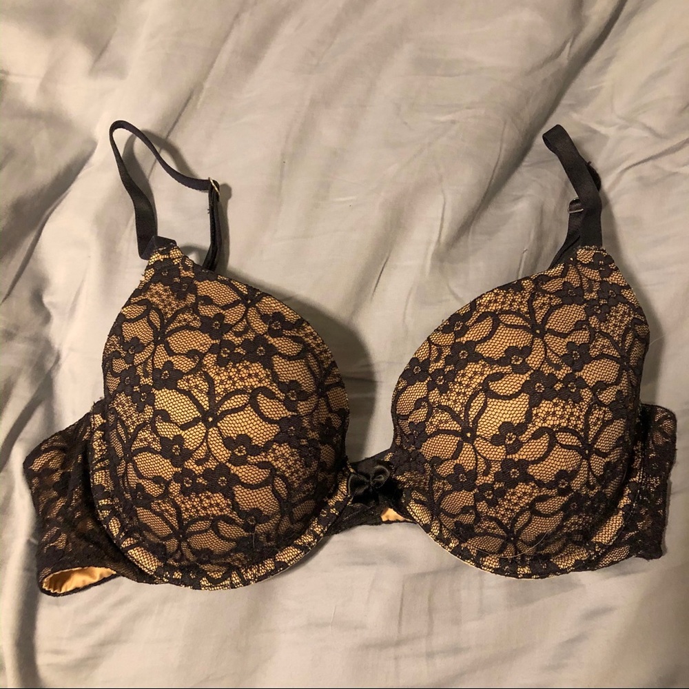 VS Pink Bra